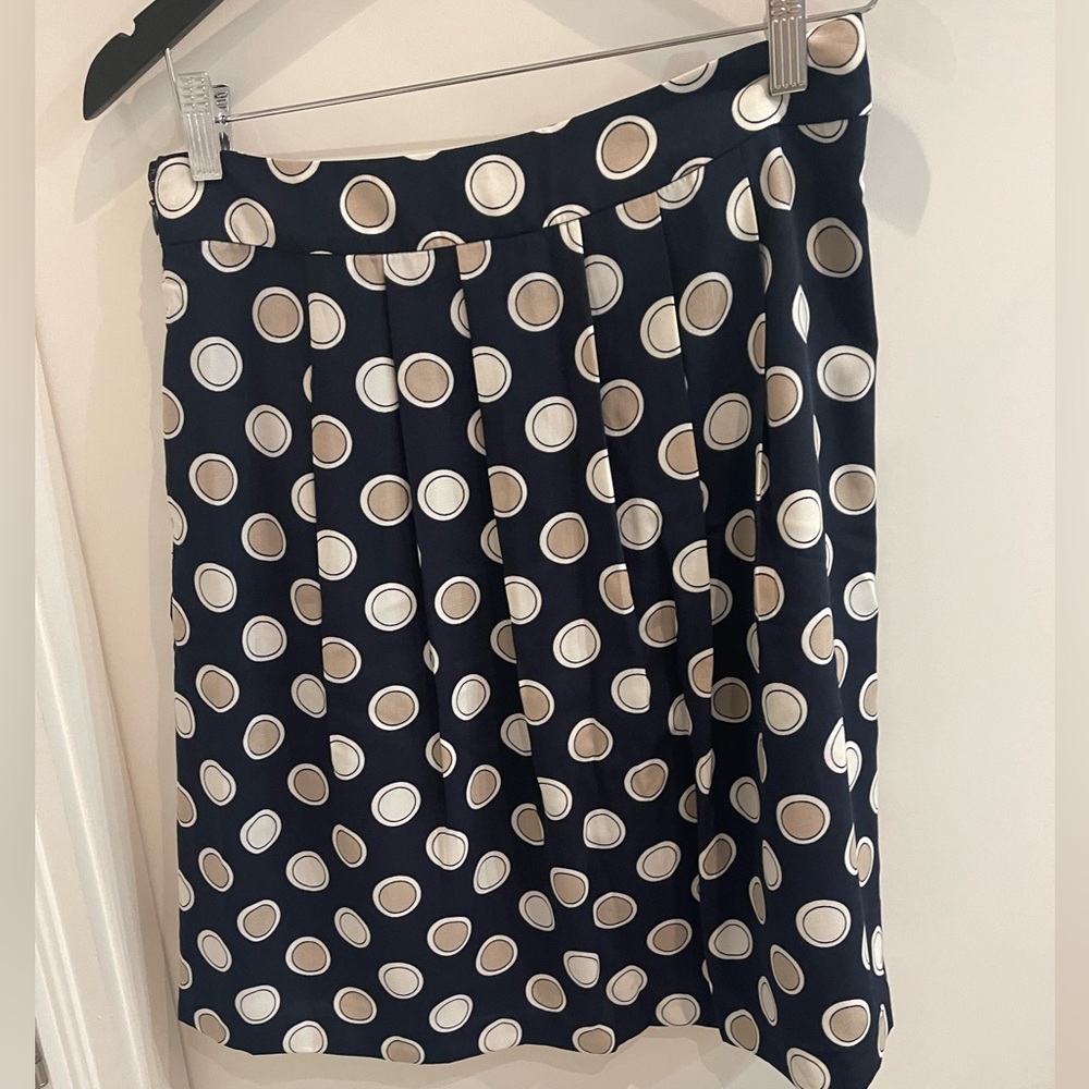 Banana Republic Polka Dot Skirt, Size 4.